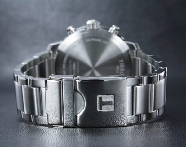 Montre homme Tissot Sport réf. T095.417.11.037.00, chronographe quartz, boîtier 42 mm, acier inoxydable – deuxième vue