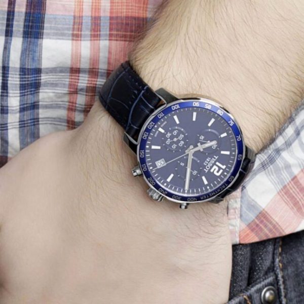 Montre homme Tissot réf. T095.417.16.047.00, chronographe quartz, acier inoxydable, cuir – deuxième vue