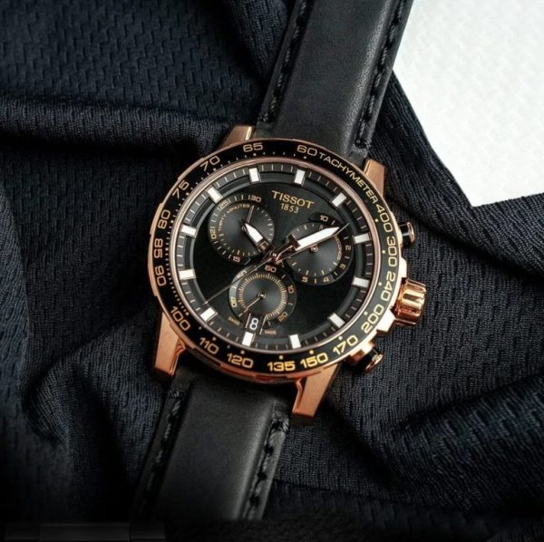 Montre homme Tissot réf. T125.617.36.051.00, chronographe quartz, acier inoxydable, cuir – quatrième vue