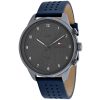 Montre homme Tommy Hilfiger 44 mm réf. 1791578, cadran gris, bracelet cuir, mouvement quartz – autre angle