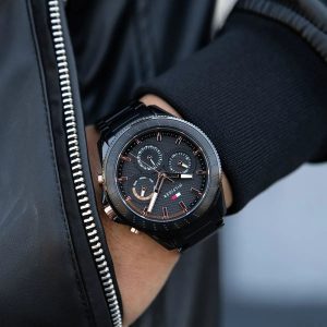 Montre homme Tommy Hilfiger réf. 1791858, mouvement quartz, boîtier 44 mm, acier inoxydable, verre minéral – deuxième vue