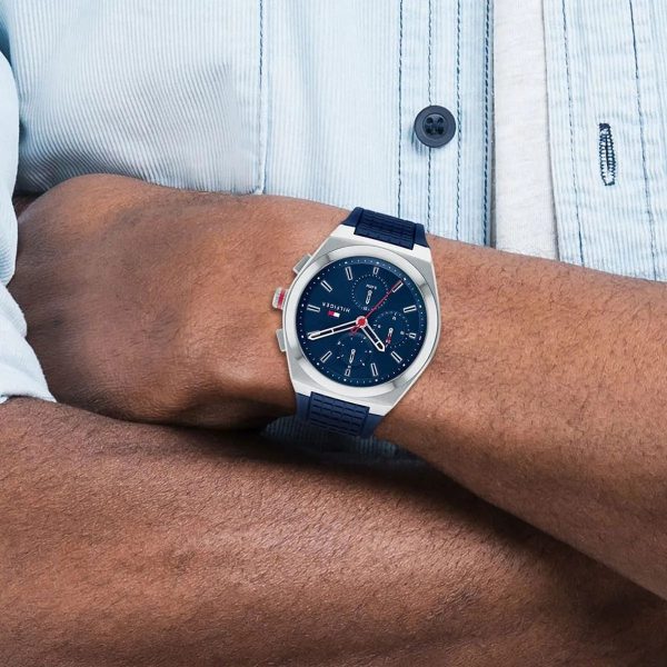 Montre homme Tommy Hilfiger réf. 1791899, mouvement quartz, boîtier 44 mm, caoutchouc – vue principale, Horlova Maroc