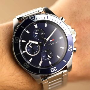 Montre homme Tommy Hilfiger réf. 1791917, mouvement quartz, boîtier 44 mm, acier inoxydable, cuir, étanche 50 m – deuxième vue