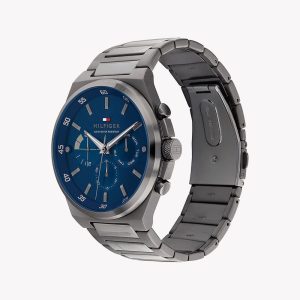Montre homme Tommy Hilfiger 46 mm réf. 1687494, cadran bleu, bracelet acier – vue de trois-quarts