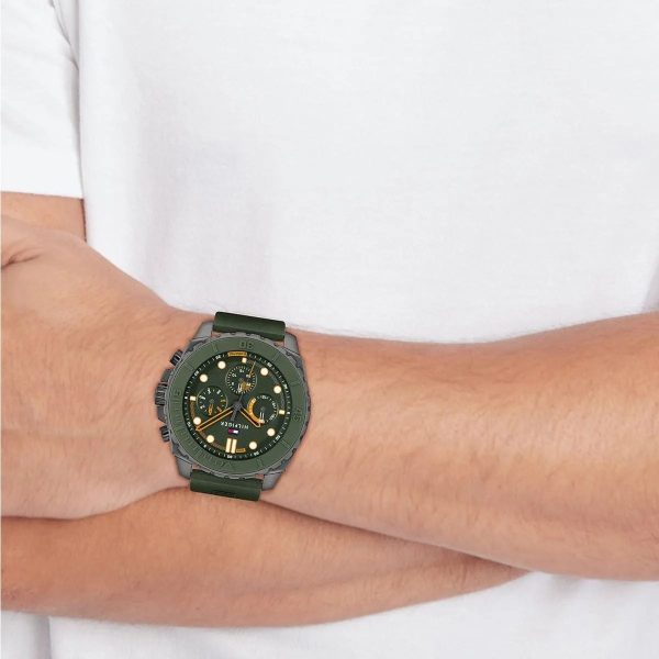 Montre homme Tommy Hilfiger réf. 1710688, mouvement quartz, boîtier 48 mm, silicone – vue principale, Horlova Maroc