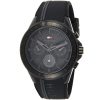 Montre homme Tommy Hilfiger Aiden 44 mm réf. 1791861, cadran noir, bracelet silicone – vue rapprochée