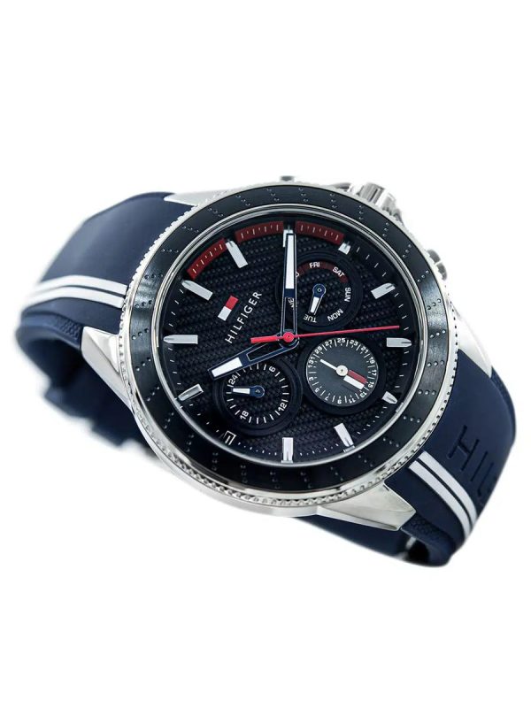 Montre homme Tommy Hilfiger Aiden réf. 1791859, chronographe quartz, boîtier 45 mm, acier inoxydable, silicone – deuxième vue