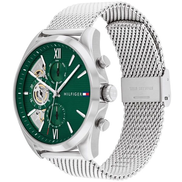 Montre homme Tommy Hilfiger Baker 44 mm réf. 1710647, cadran vert, bracelet acier – vue de trois-quarts