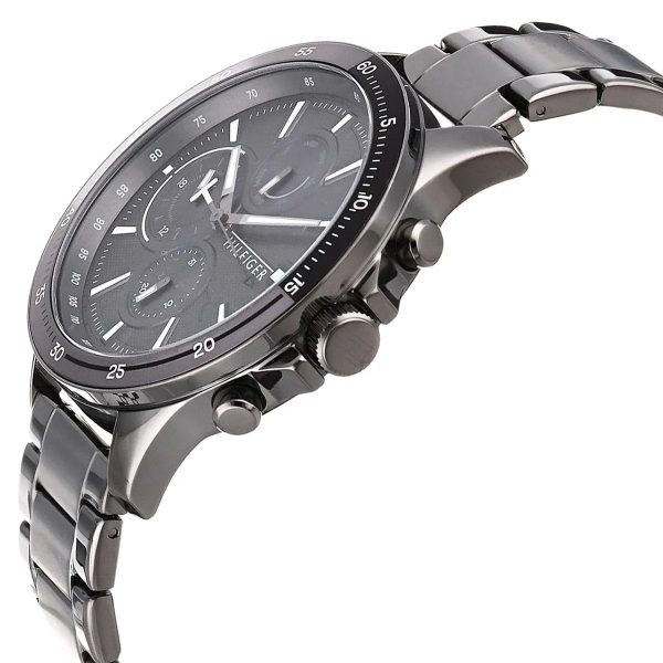 Montre homme Tommy Hilfiger Bank 46 mm réf. 1791719, mouvement quartz – vue de trois-quarts