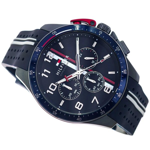 Montre homme Tommy Hilfiger Bank 46 mm réf. 1792169, cadran bleu, bracelet silicone – vue rapprochée