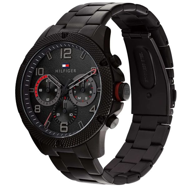 Montre homme Tommy Hilfiger Blaze 46 mm réf. 1792030, cadran noir, mouvement quartz – autre angle