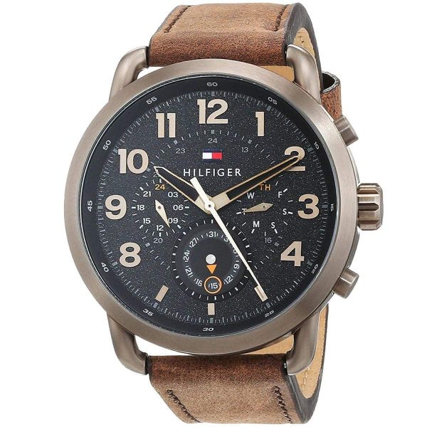 Montre homme Tommy Hilfiger Briggs 46 mm réf. 1791425, cadran noir, bracelet cuir – vue de trois-quarts