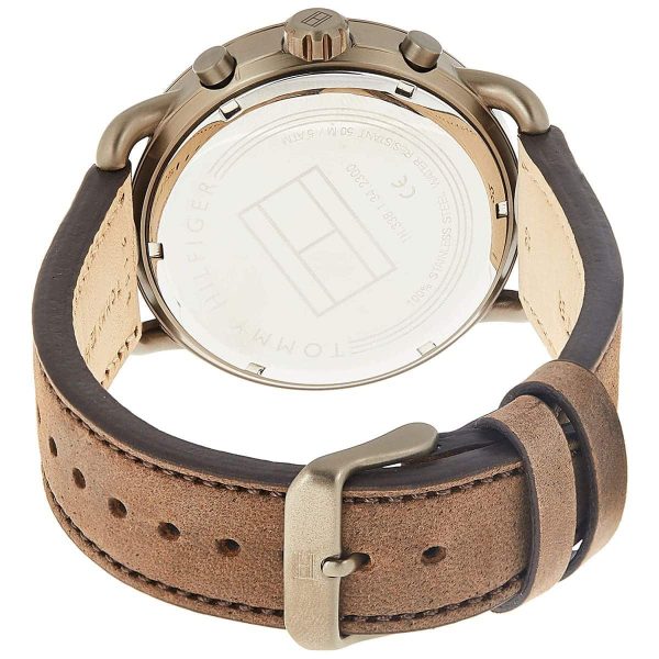 Montre homme Tommy Hilfiger Briggs 46 mm réf. 1791425, cadran noir, bracelet cuir – autre angle