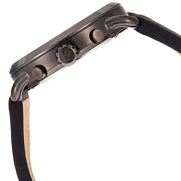 Montre homme Tommy Hilfiger Briggs 46 mm réf. 1791426, cadran noir, bracelet cuir – vue rapprochée