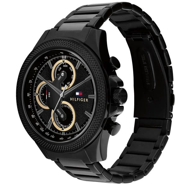 Montre homme Tommy Hilfiger Clark 46 mm réf. 1792081, cadran noir, mouvement quartz – vue de trois-quarts