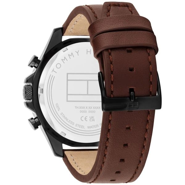 Montre homme Tommy Hilfiger Clark 46 mm réf. 1792164, cadran noir, mouvement quartz – vue de trois-quarts