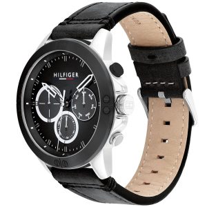 Montre homme Tommy Hilfiger Harley 46 mm réf. 1791894, cadran noir, bracelet cuir – vue de trois-quarts