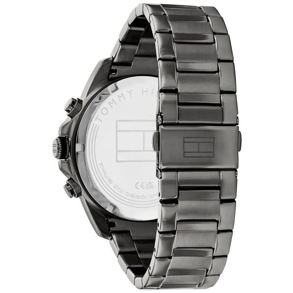 Montre homme Tommy Hilfiger Lars 46 mm réf. 1792061, cadran noir, bracelet acier – vue de trois-quarts