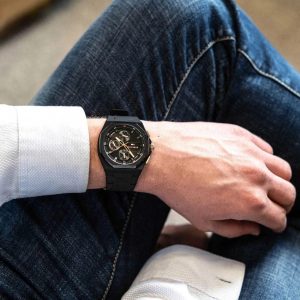 Montre homme Tommy Hilfiger Néo réf. 1792120, mouvement quartz, boîtier 44 mm, silicone, étanche 50 m – vue principale, Horlova Maroc