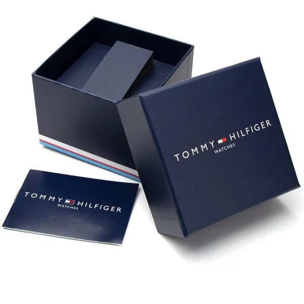 Montre homme Tommy Hilfiger Sawyer 45 mm réf. 1710419, cadran noir, bracelet acier – vue de trois-quarts