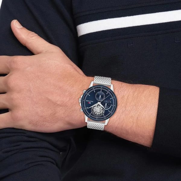 Montre homme Tommy Hilfiger Stewart réf. 1710609, mouvement quartz, boîtier 44 mm, acier inoxydable, étanche 50 m – troisième vue