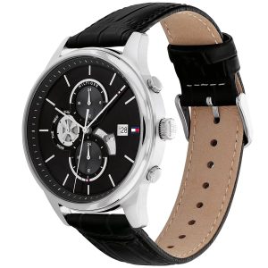 Montre homme Tommy Hilfiger Weston 44 mm réf. 1710502, cadran noir, bracelet cuir – vue de trois-quarts