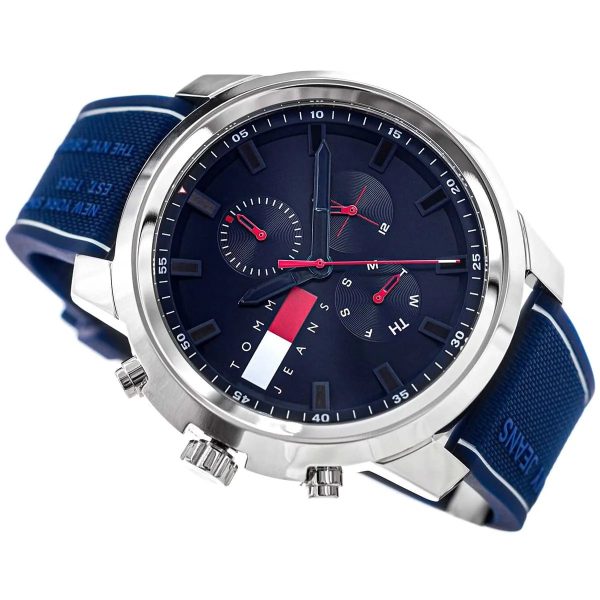 Montre homme Tommy Hilfiger Wynwood 50 mm réf. 1710582, cadran bleu, mouvement quartz – vue rapprochée