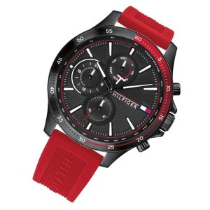 Montre homme Tommy Hilfiger Yacht réf. 1791722, bracelet silicone, mouvement quartz chronographe – vue de trois-quarts