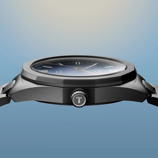 Montre mixte Tissot PRC 100 Solar réf. T1514221104100, mouvement solaire, boîtier 39 mm, acier inoxydable, étanche 100 m – troisième vue