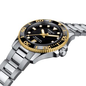 Montre mixte Tissot Seastar 1000 36 mm réf. T1202102105100, mouvement quartz – vue de trois-quarts